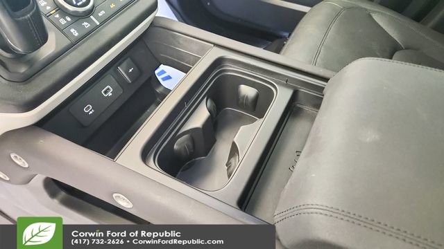 Used 2022 Land Rover Defender 110 S image 16