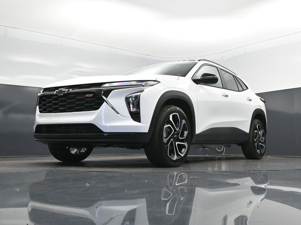 New 2026 Chevrolet Trax RS w/ Sunroof Package FWD image 37