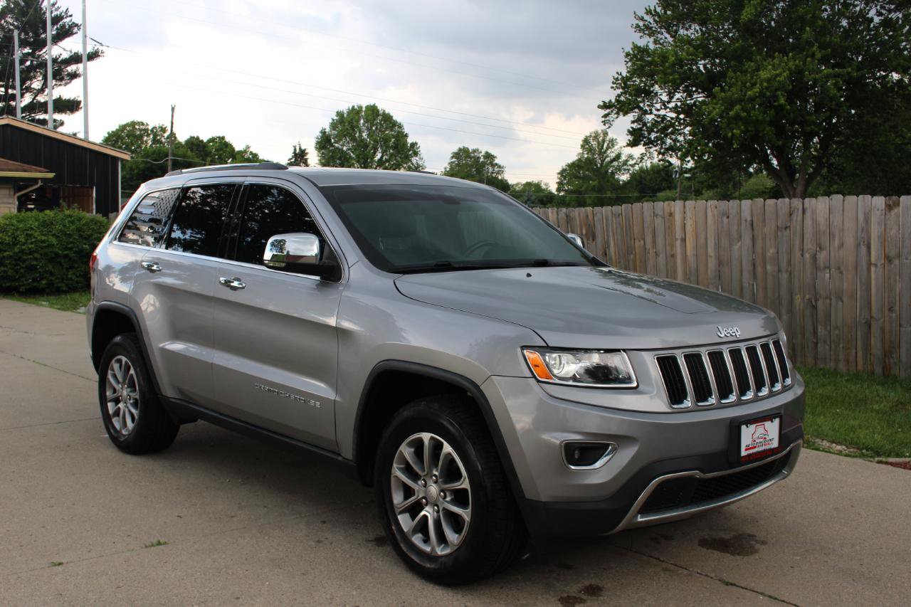 Used 2016 Jeep Grand Cherokee Limited AWD/4WD image 2