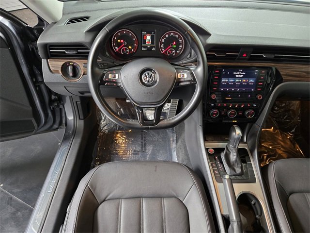 Used 2020 Volkswagen Passat 2.0T SEL image 17