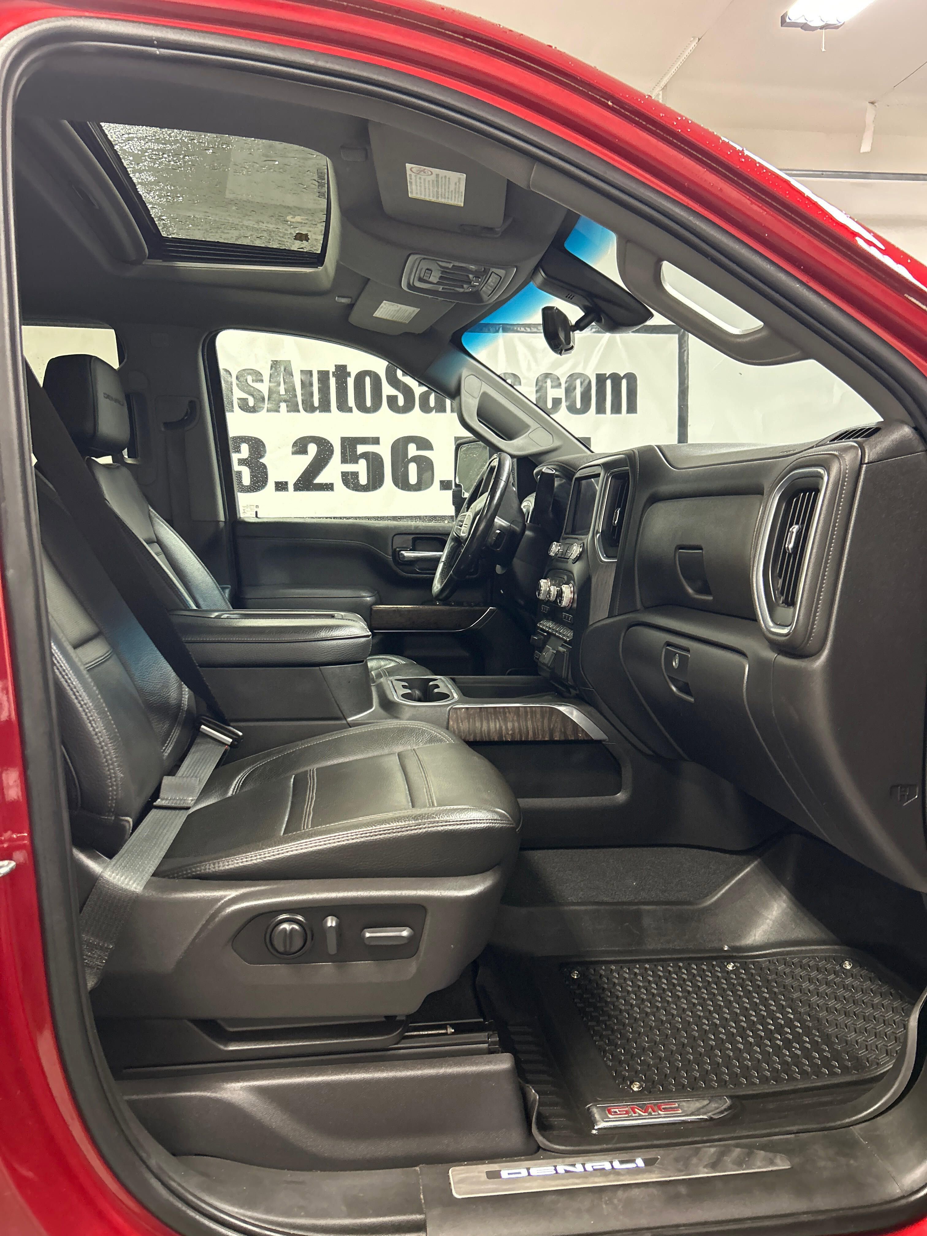 Used 2022 GMC Sierra 3500 Denali w/ Denali Ultimate Package image 16