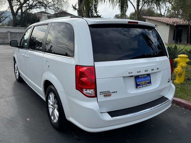 Used 2018 Dodge Grand Caravan SXT image 3
