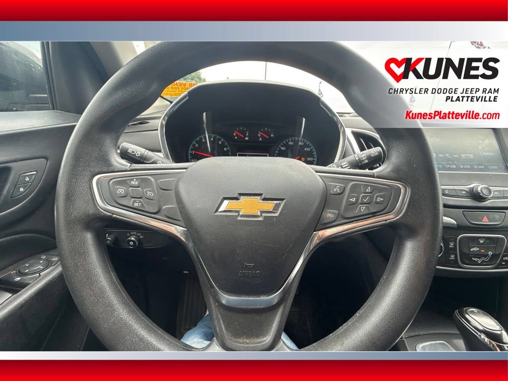 Used 2018 Chevrolet Equinox LT FWD image 15