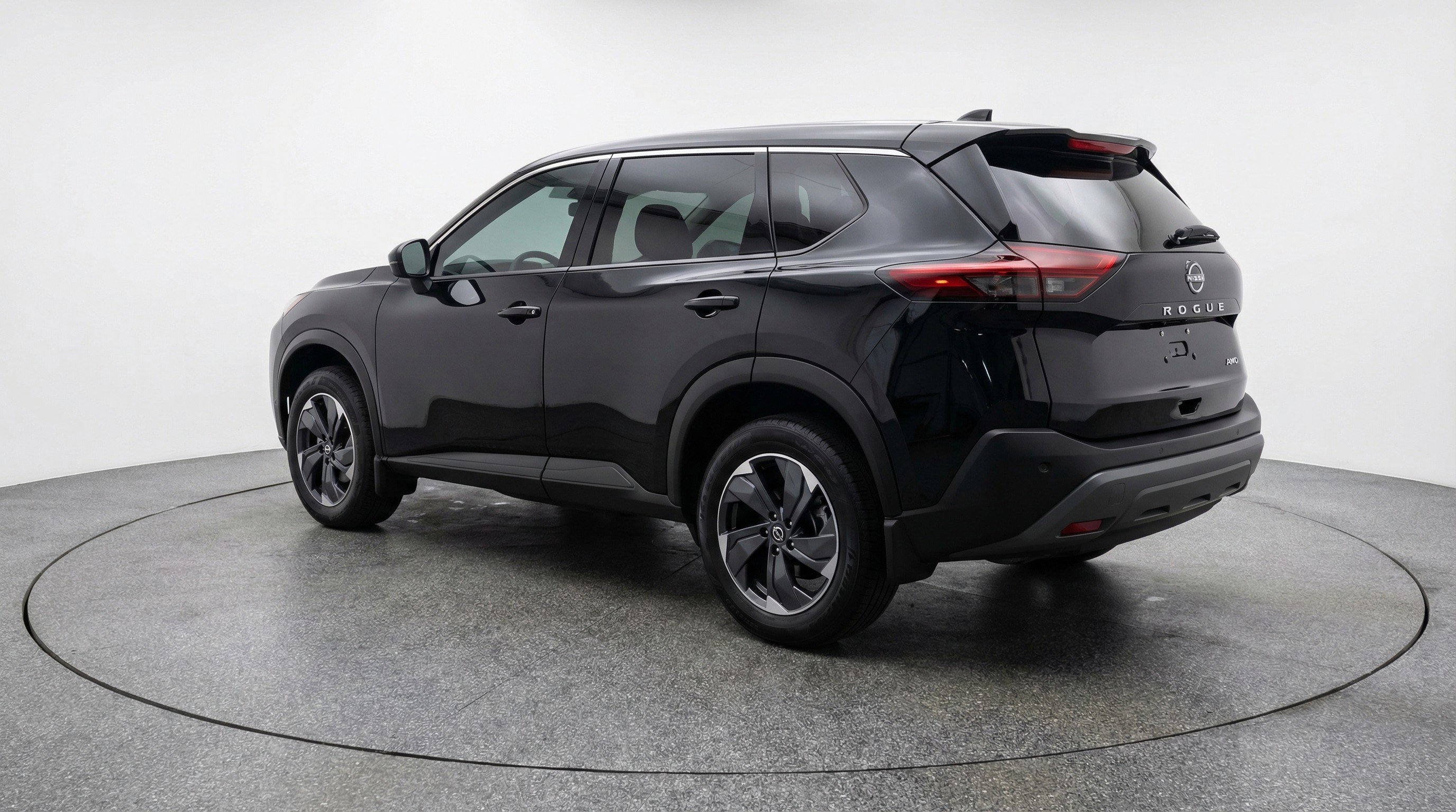 Used 2025 Nissan Rogue SV image 6