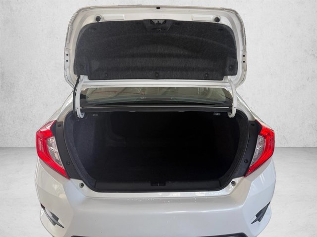 Used 2019 Honda Civic EX image 5