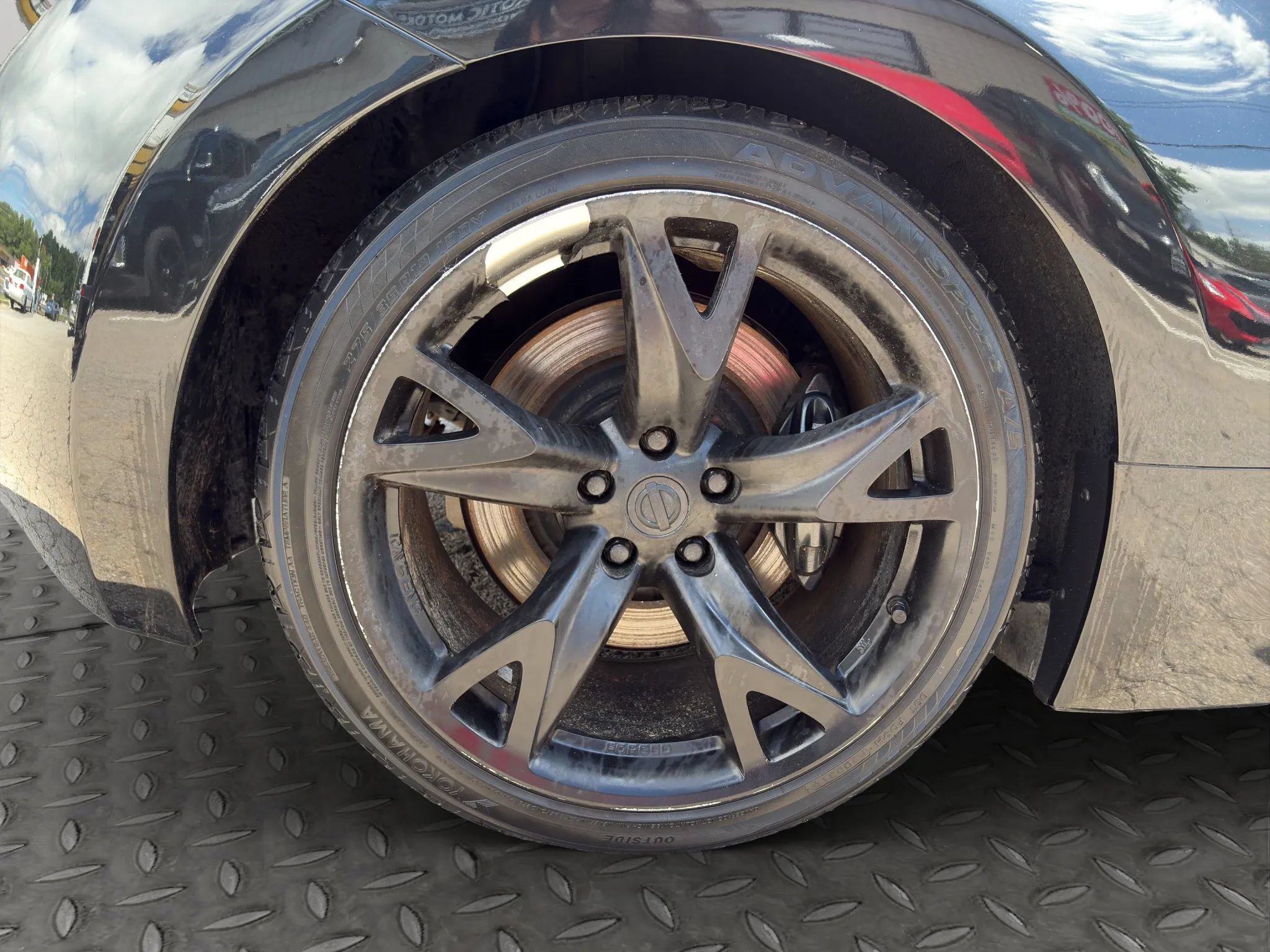 Used 2010 Nissan 370Z Touring w/ Sport Pkg RWD image 26