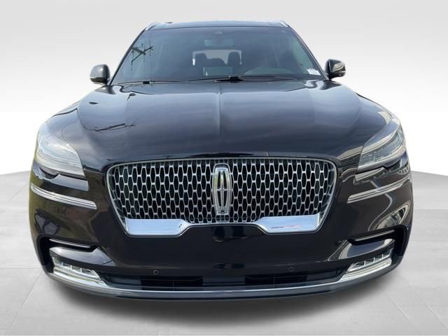 Used 2020 Lincoln Aviator Reserve w/ Class IV Trailer Tow Package image 2