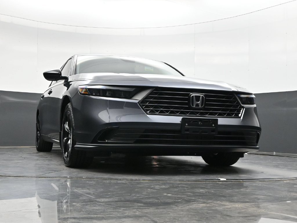 Certified 2025 Honda Accord SE image 29