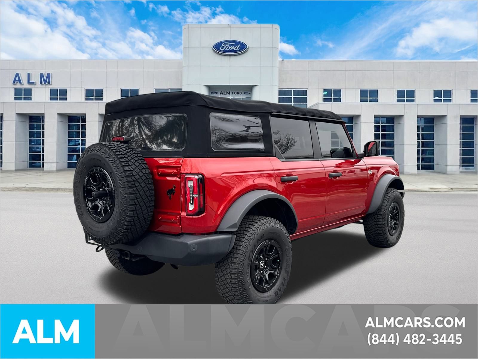 Used 2022 Ford Bronco Wildtrak image 5