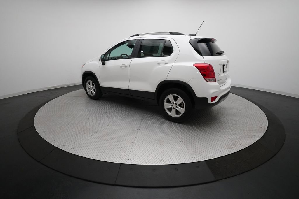 Certified 2022 Chevrolet Trax LT w/ LT Convenience Package image 32