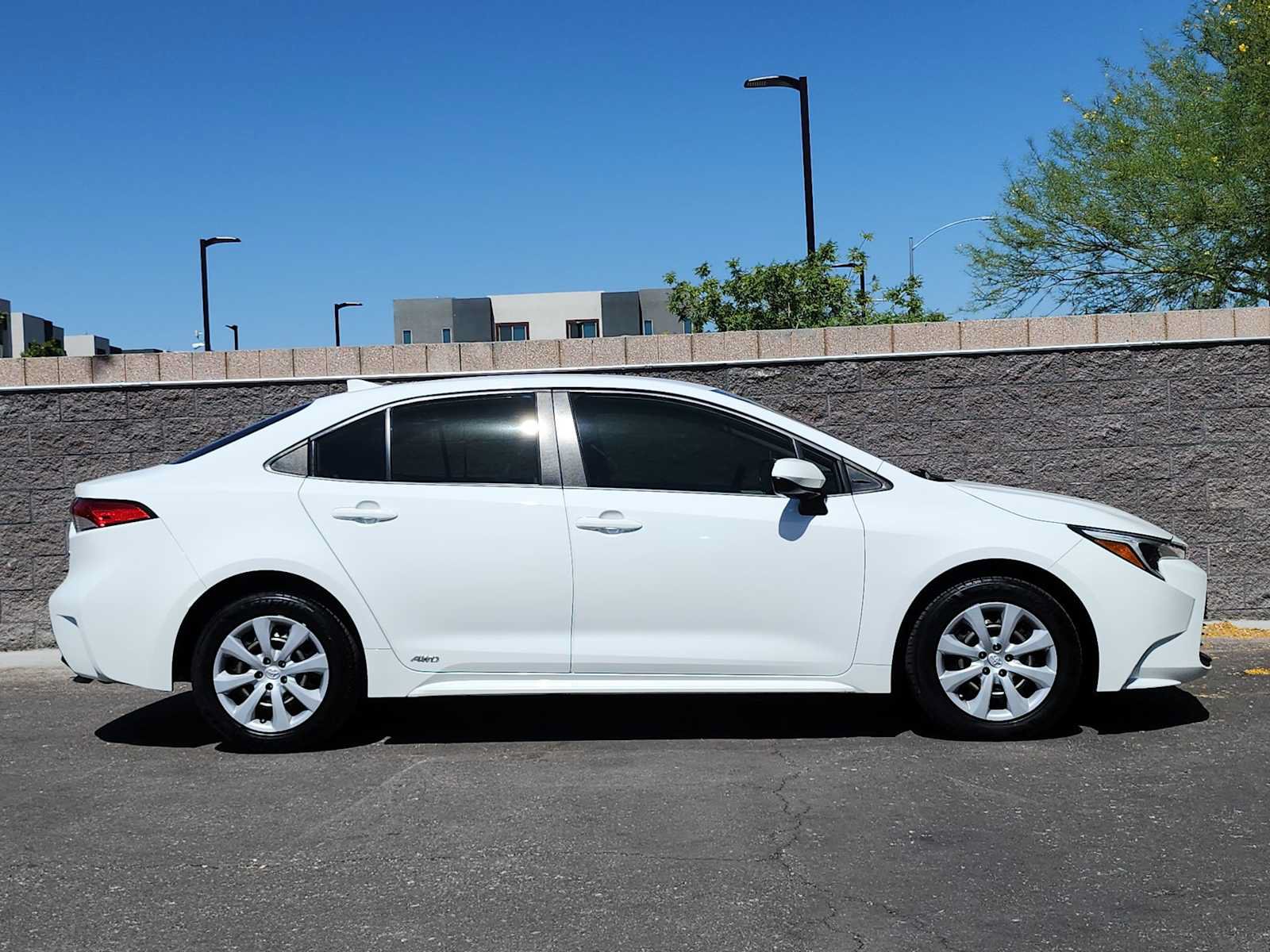 Used 2023 Toyota Corolla LE w/ Carpet Mat Package (TMS) AWD/4WD image 9