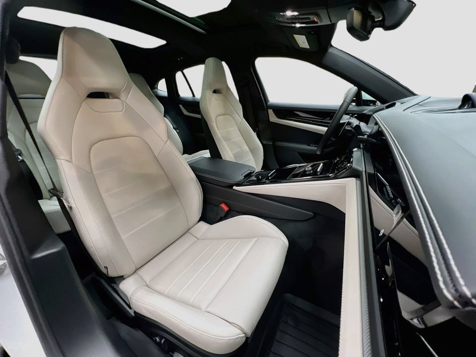 New 2026 Porsche Panamera 4 AWD/4WD image 30