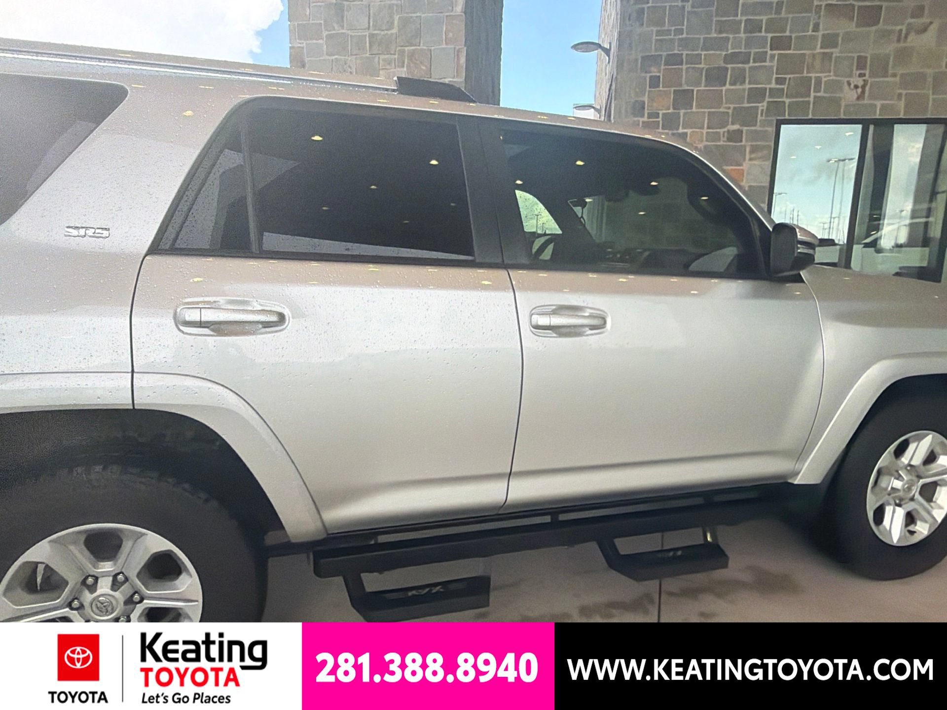 Used 2022 Toyota 4Runner SR5 Premium w/ Moonroof Package RWD image 2