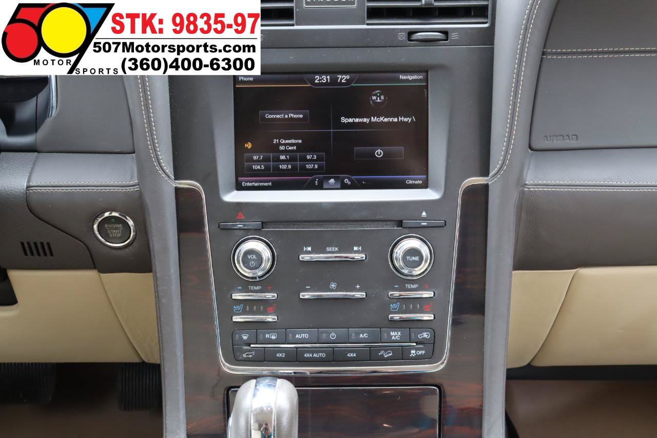 Used 2015 Lincoln Navigator 4WD w/ Equipment Group 101A Reserve image 22
