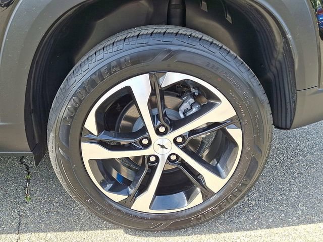 Used 2024 Chevrolet Trax RS w/ Driver Confidence Package FWD image 9