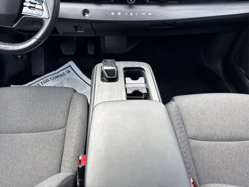 Used 2023 Nissan Ariya FWD image 18