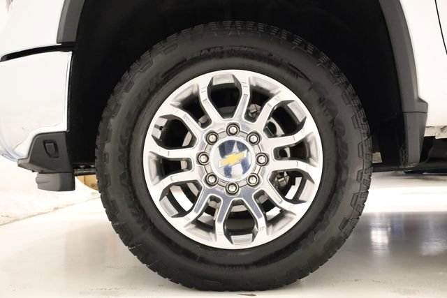 Used 2025 Chevrolet Silverado 3500 LTZ w/ LTZ Convenience Package image 8