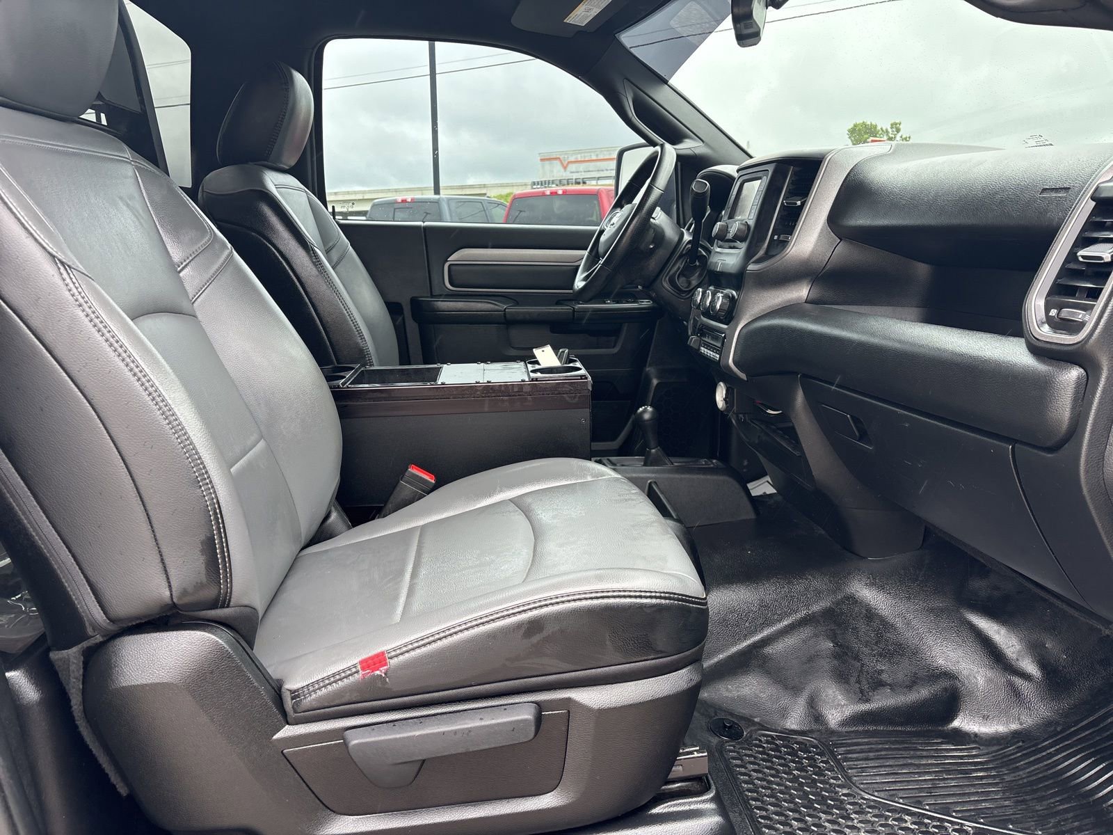 Used 2024 RAM 3500 Tradesman image 17