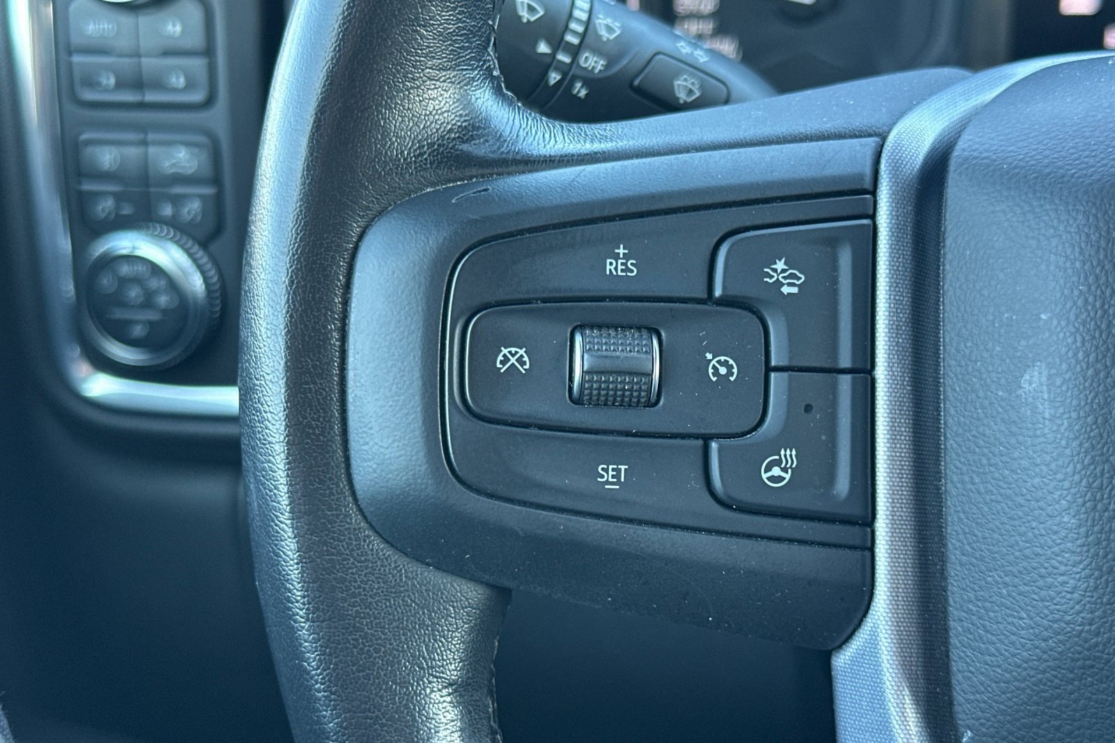 Used 2020 GMC Sierra 1500 SLT w/ SLT Premium Plus Package image 33