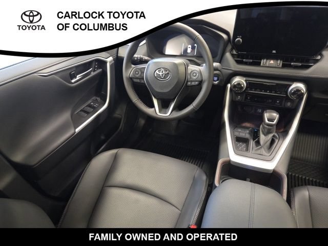 Used 2025 Toyota RAV4 Limited FWD image 18