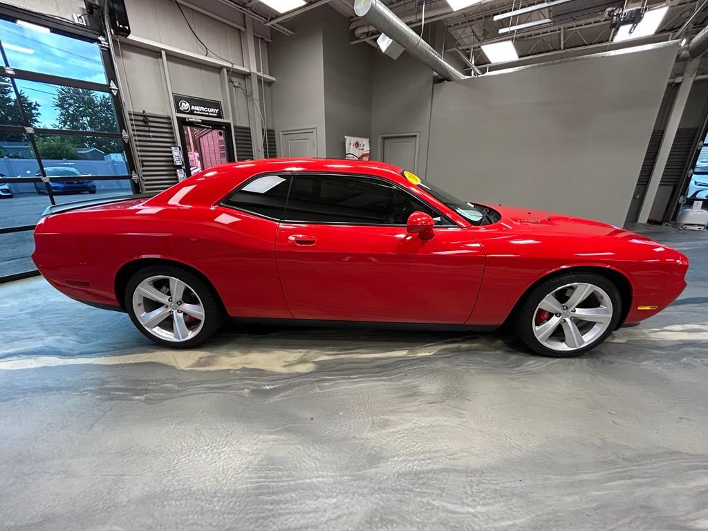 Used 2009 Dodge Challenger SRT8 RWD image 26