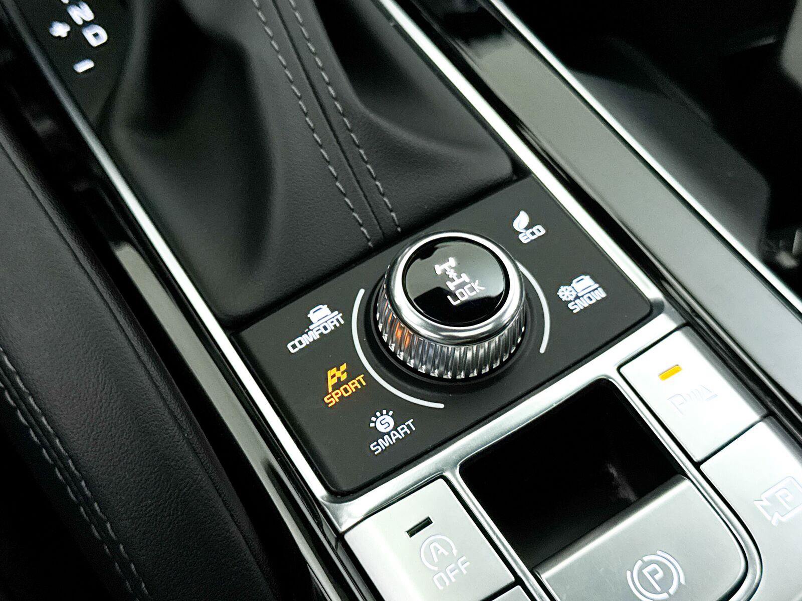 Used 2025 Kia Telluride SX Prestige X-Pro AWD/4WD image 12