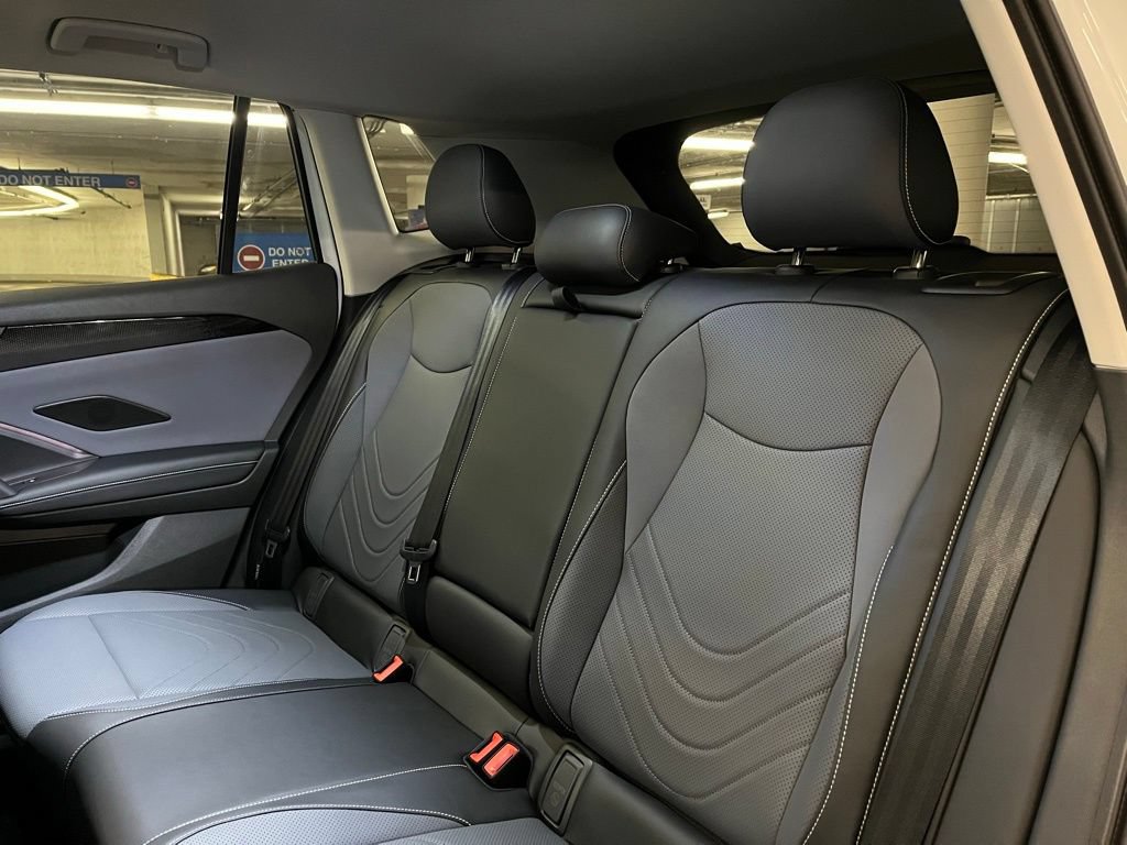 New 2026 Volkswagen Tiguan SE FWD image 21