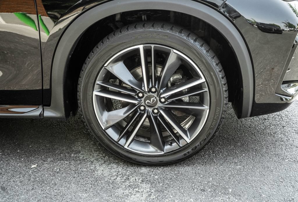 Used 2023 INFINITI QX50 Sport AWD/4WD image 4