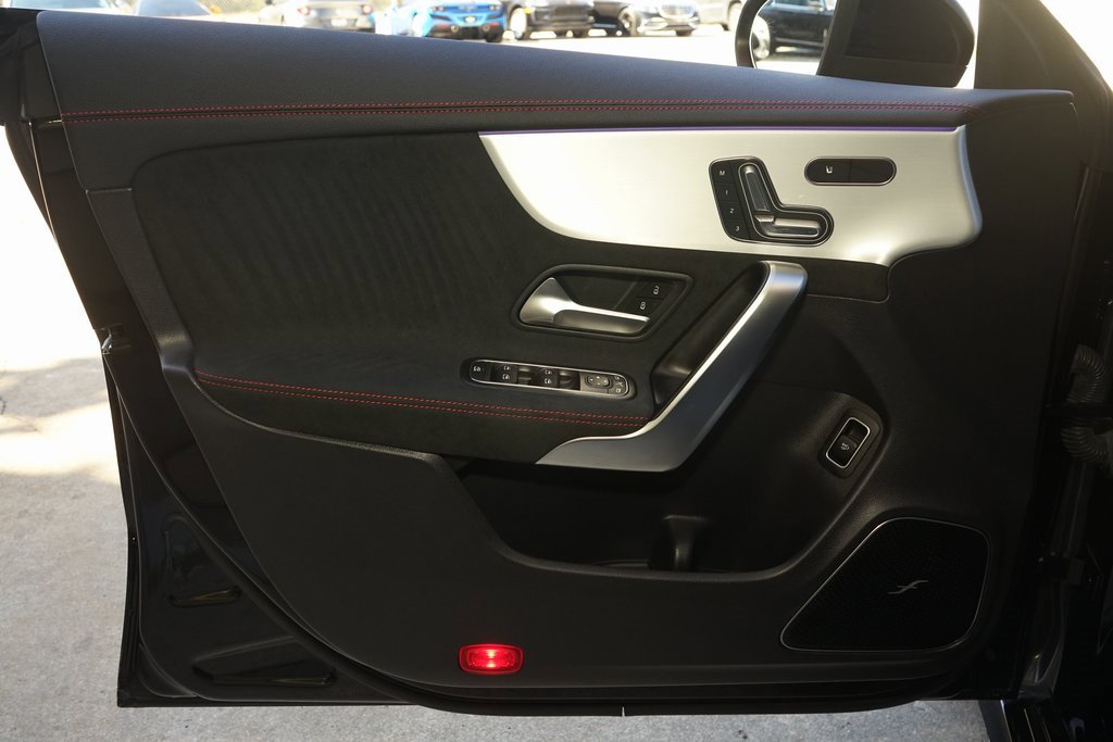 Used 2024 Mercedes-Benz CLA 250 4MATIC image 22