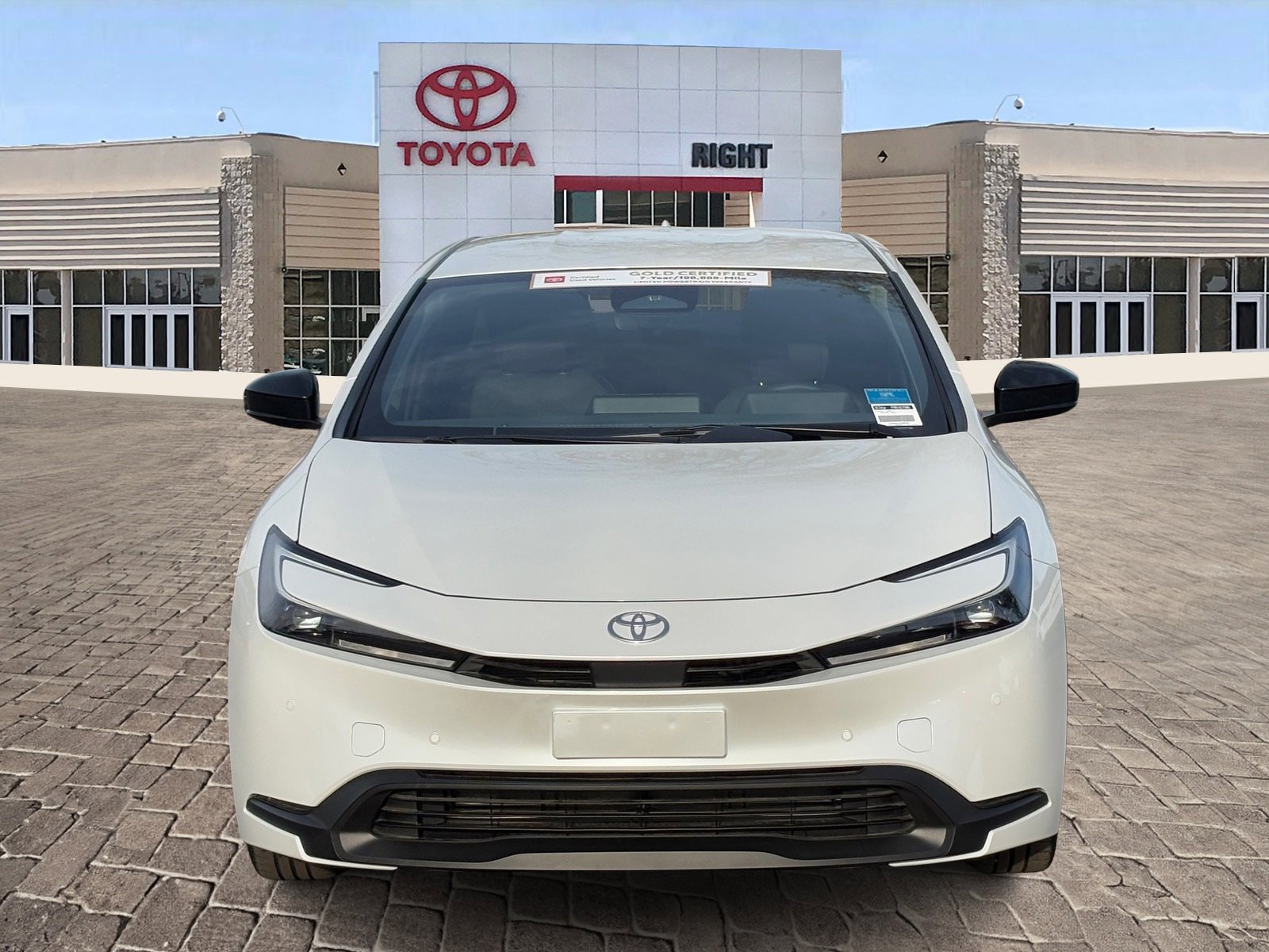 Used 2024 Toyota Prius LE image 6