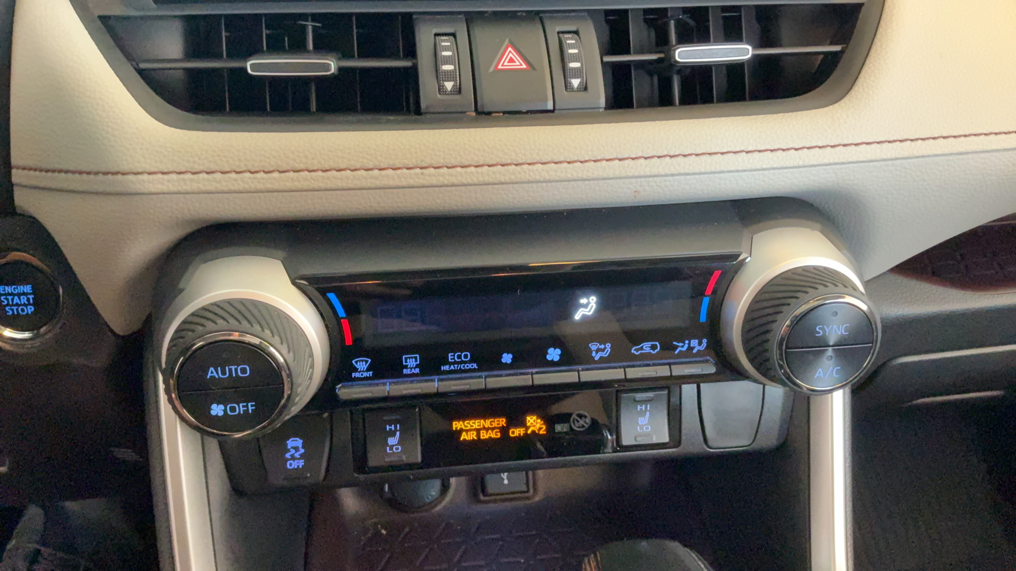 Used 2020 Toyota RAV4 Limited FWD image 14