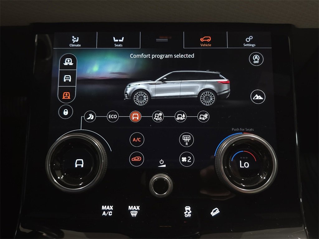 Used 2019 Land Rover Range Rover Velar R-Dynamic SE image 23