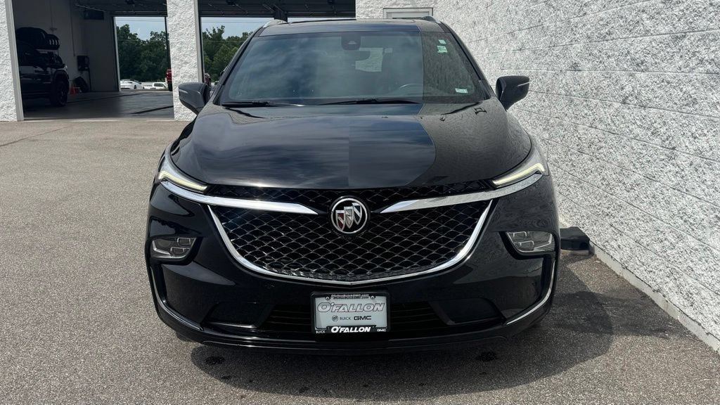 Used 2022 Buick Enclave Avenir w/ Avenir Technology Package AWD/4WD image 10