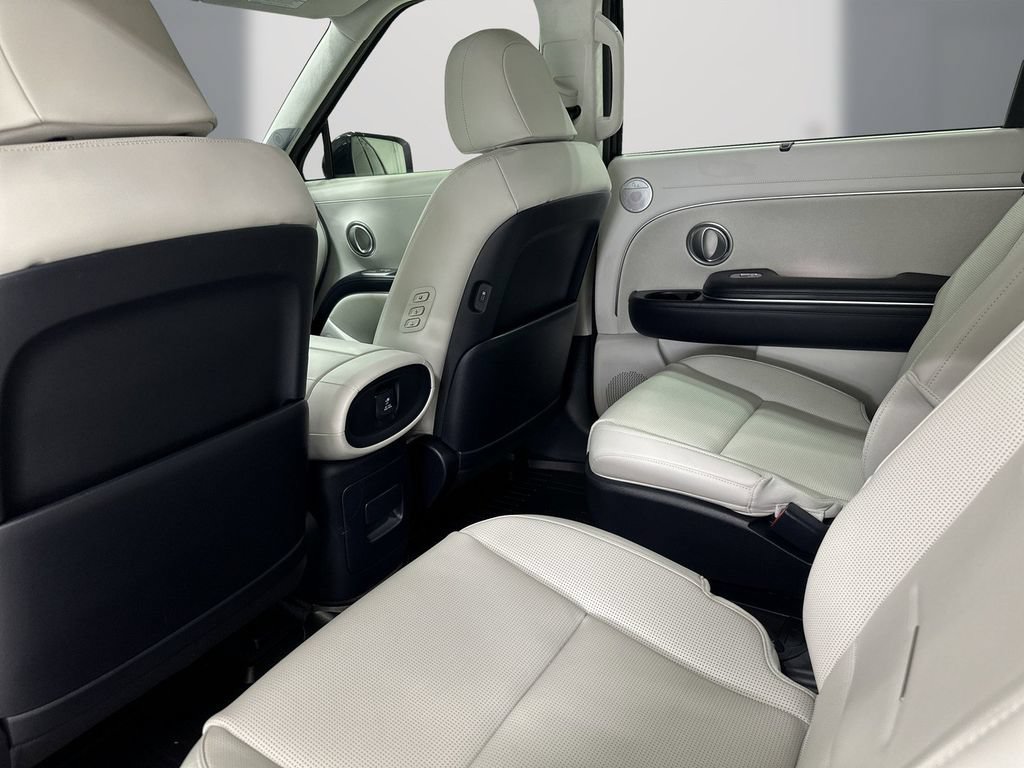 Certified 2026 Hyundai Palisade Calligraphy AWD/4WD image 16