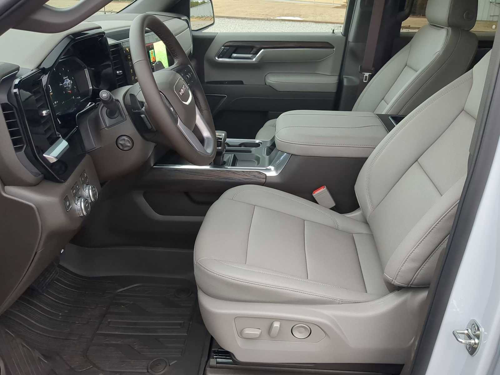 New 2026 GMC Sierra 1500 SLT w/ SLT Premium Plus Package image 14