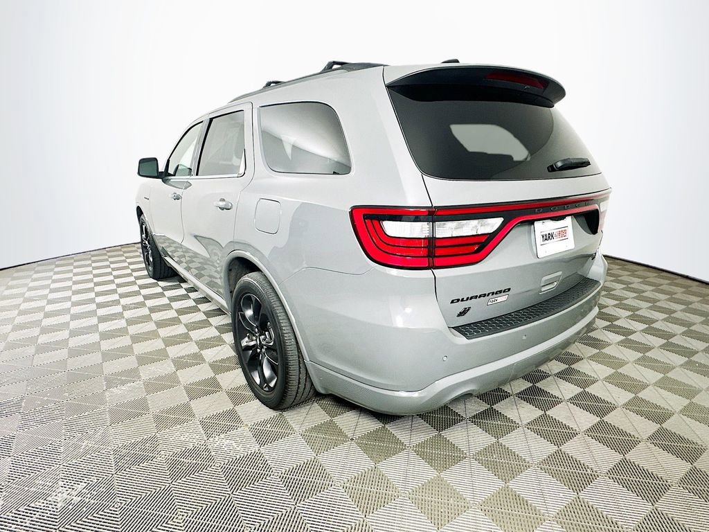 Certified 2023 Dodge Durango R/T w/ Blacktop Package AWD/4WD image 8