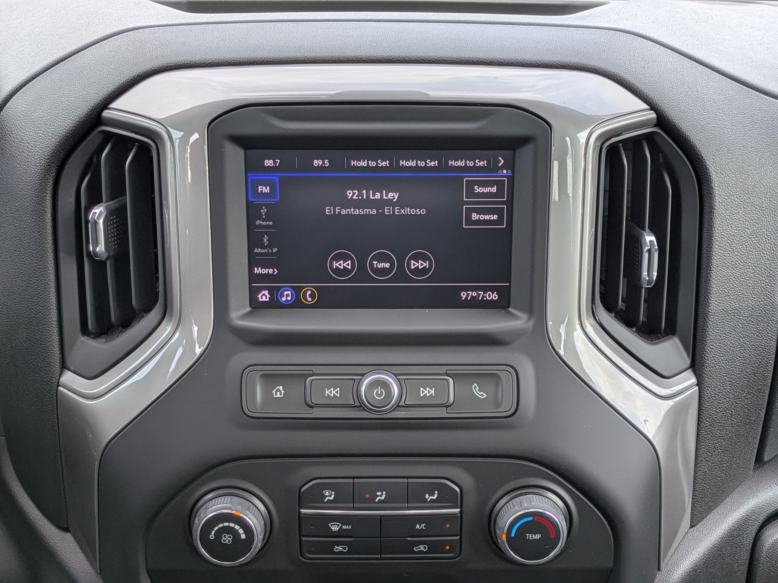 Used 2022 Chevrolet Silverado 3500 W/T AWD/4WD image 18