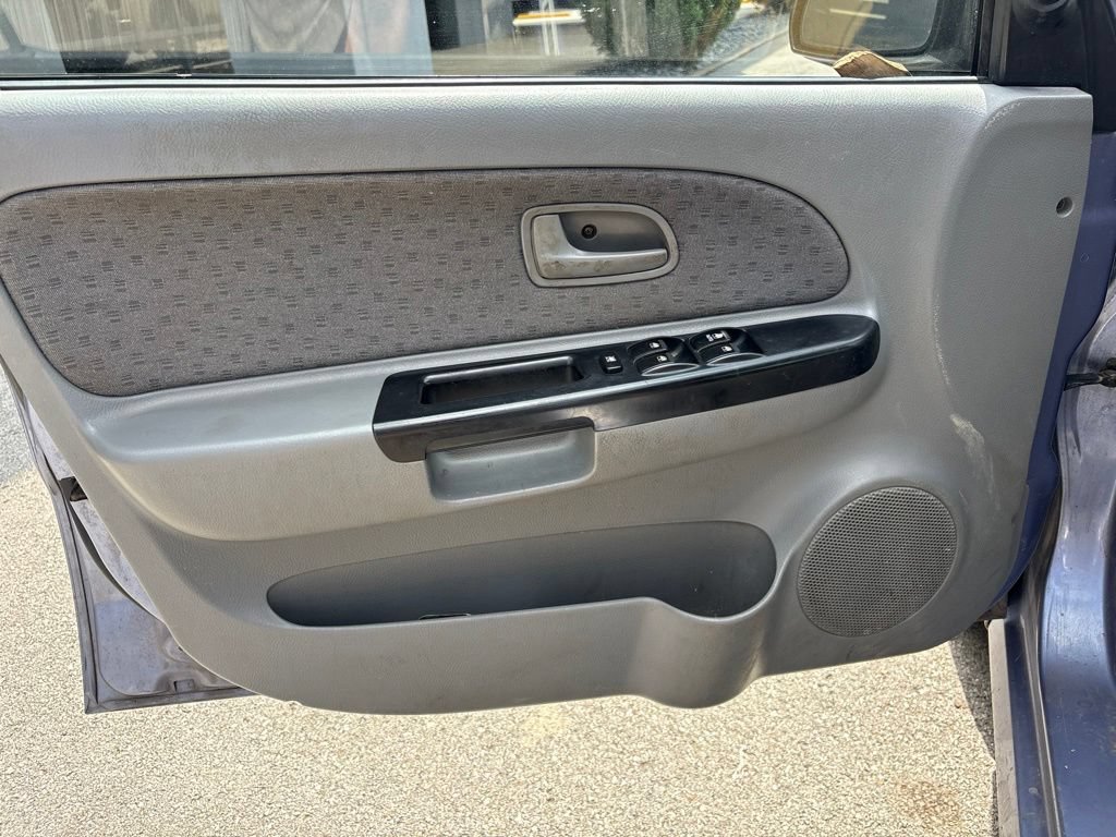 Used 2003 Kia Rio Cinco FWD image 13