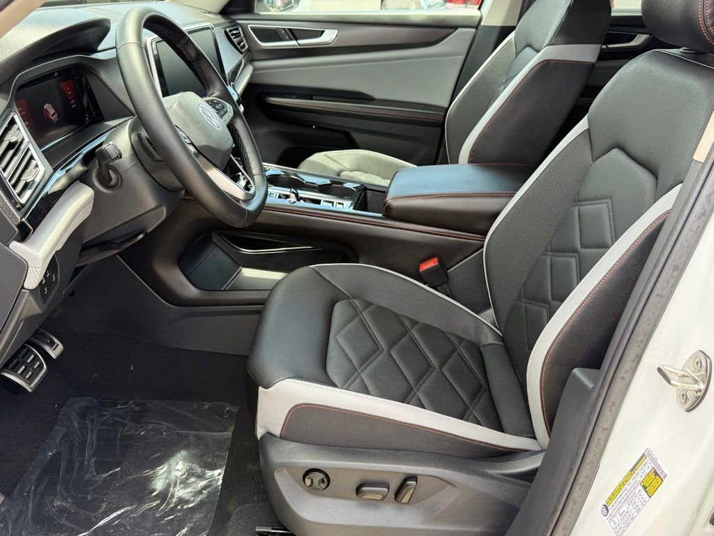 New 2026 Volkswagen Atlas Peak Edition AWD/4WD image 12