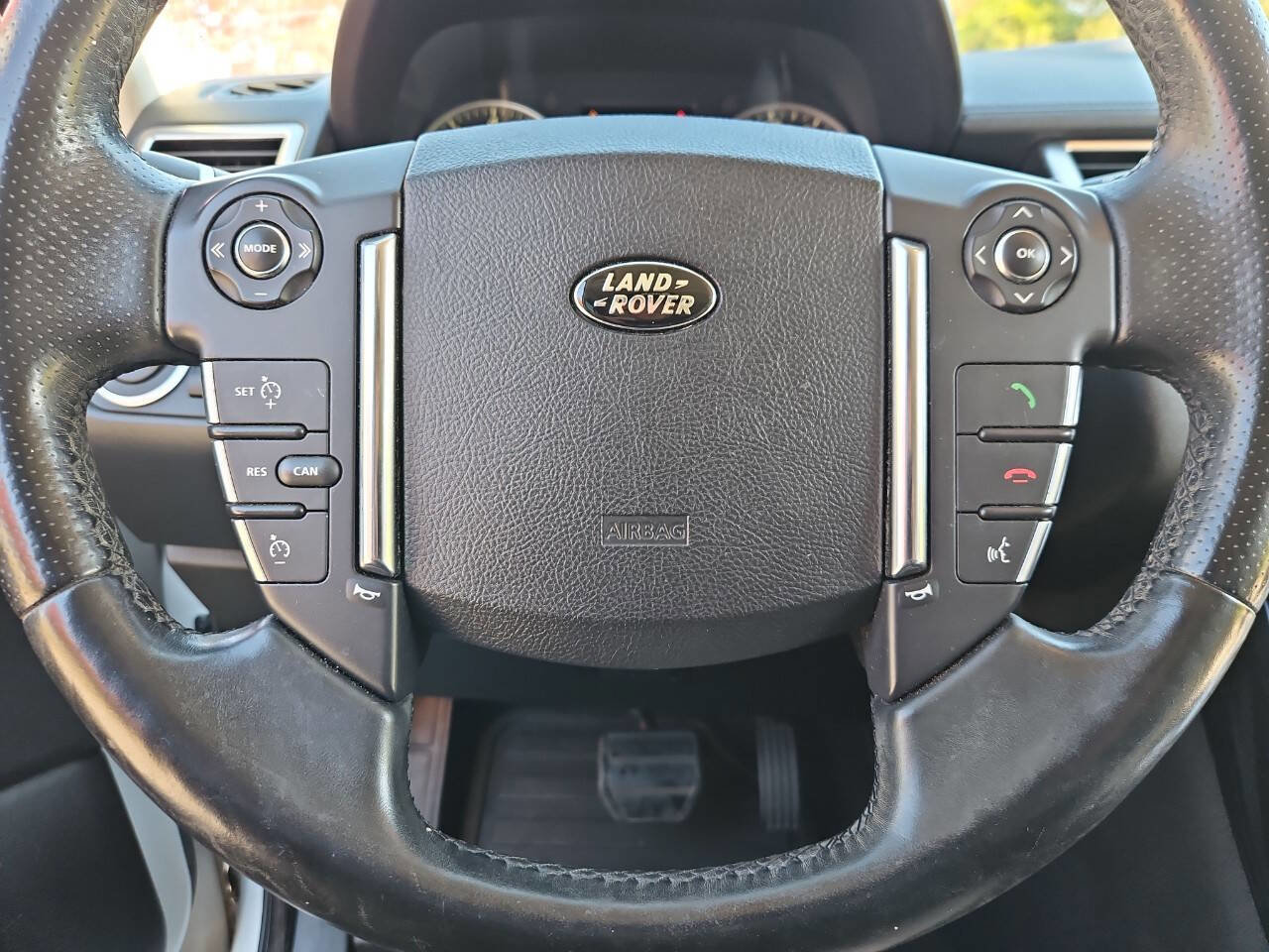 Used 2013 Land Rover Range Rover Sport HSE LUX image 22