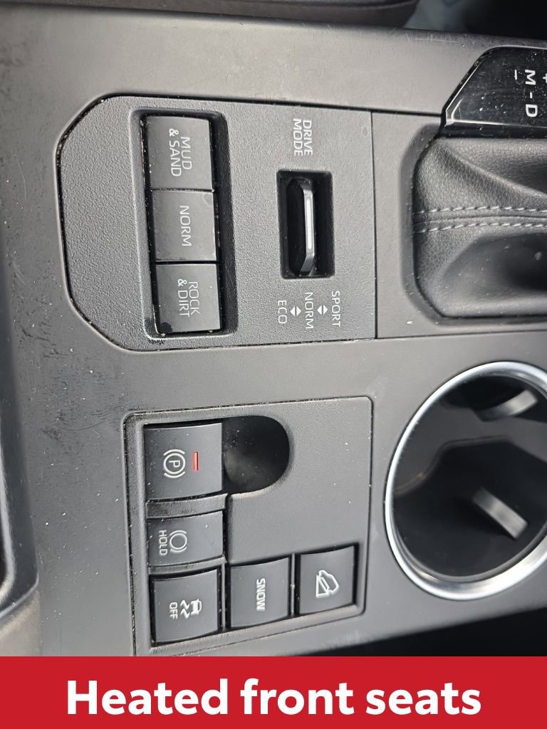 Used 2024 Toyota Highlander XLE image 29