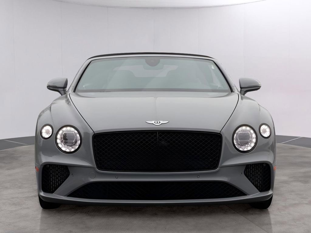 Used 2022 Bentley Continental GT image 2