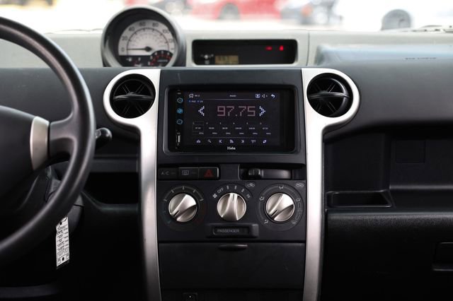 Used 2004 Scion xB FWD image 35