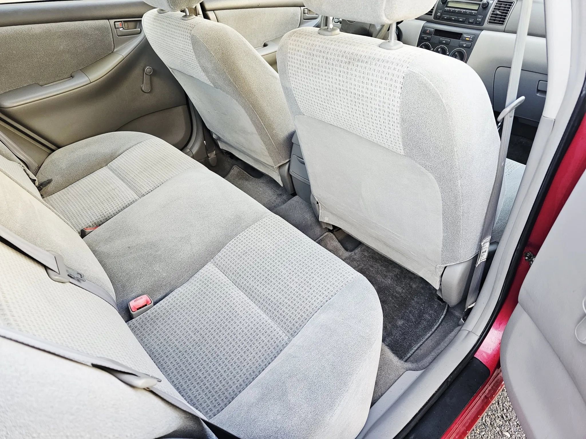 Used 2005 Toyota Corolla CE image 12