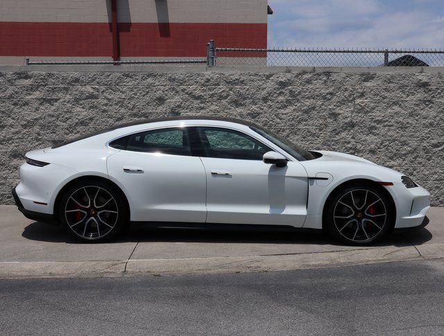 New 2025 Porsche Taycan 4S image 7