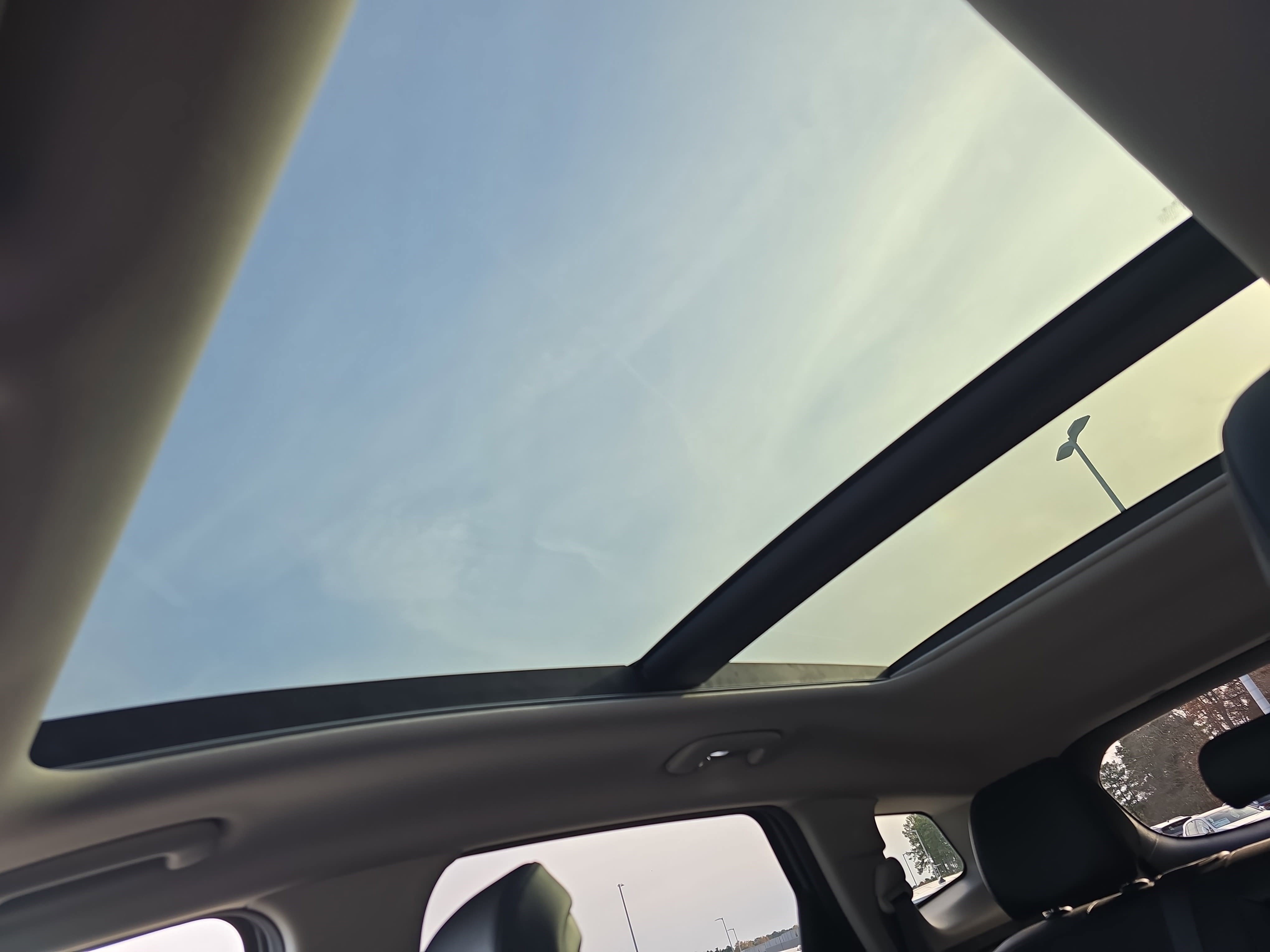 Used 2026 Kia Sportage EX w/ EX Panoramic Sunroof Package image 27