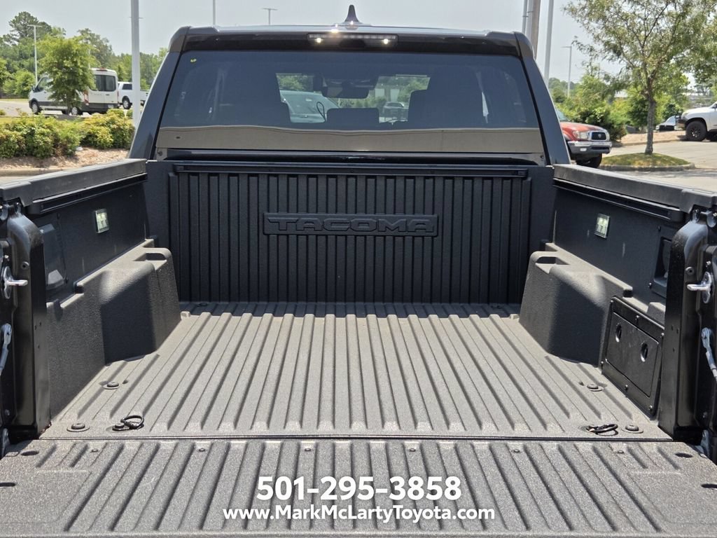 Used 2025 Toyota Tacoma TRD Off-Road AWD/4WD image 13