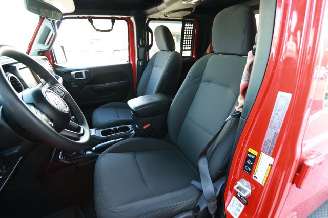 Used 2023 Jeep Gladiator Sport AWD/4WD image 21