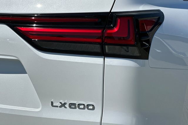 New 2026 Lexus LX 600 4WD w/ Luxury Package image 7