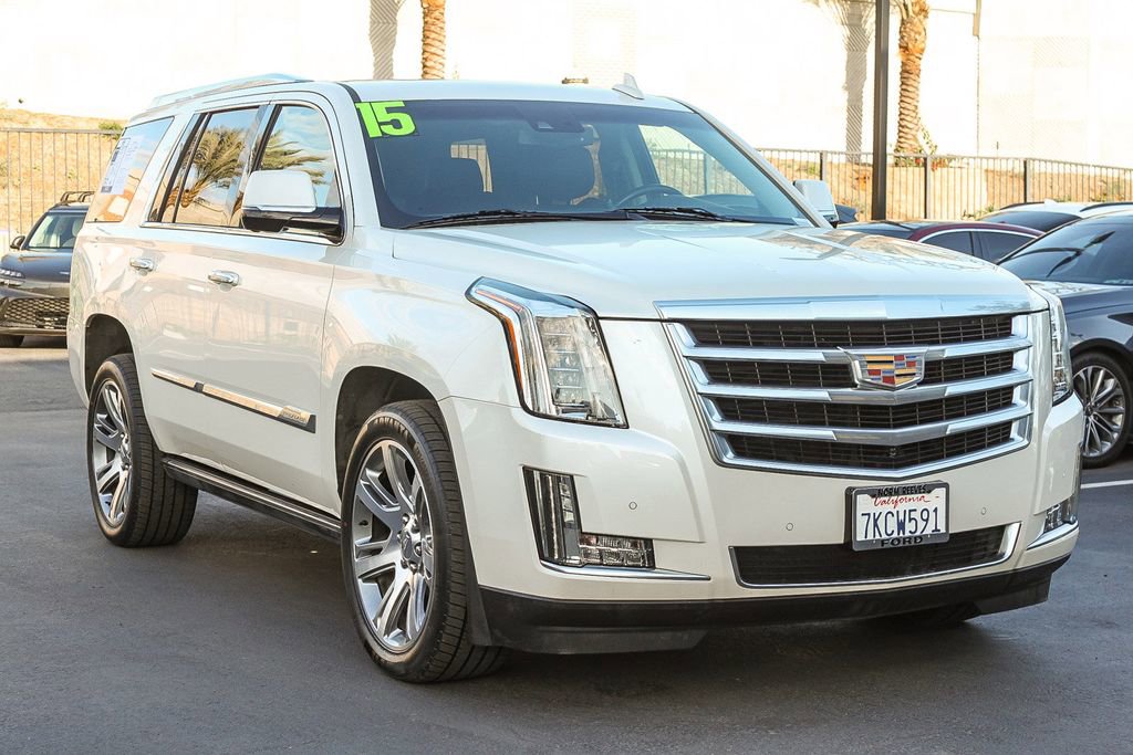 Used 2015 Cadillac Escalade Premium image 3